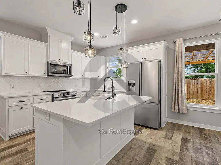 1725 Rohan Cir — Photo 8