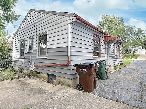 4th image of 24 Forest Glen Dr