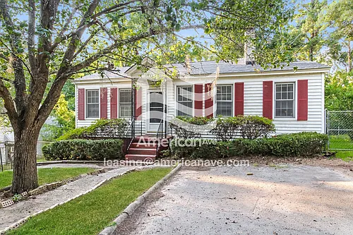 407 Pineneedle Rd Photo 1