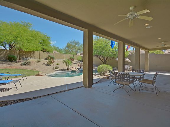 3rd image of 10628 E Meadowhill Dr