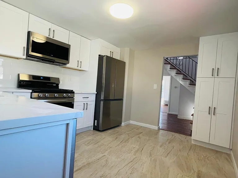 100 Whittlesey Ave — Photo 16