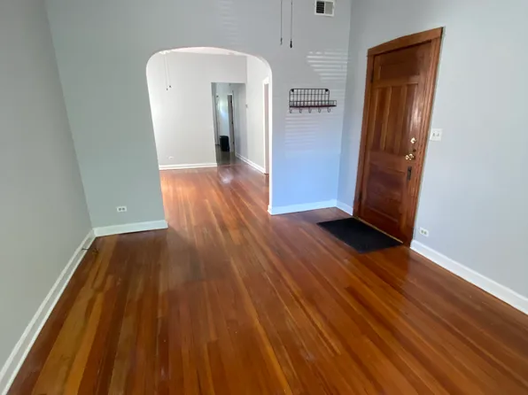 2326 N Sacramento Ave #1, Chicago, IL 60647