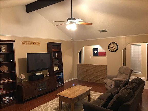 4th image of 4605 Oak Valley Dr