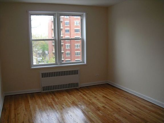 2nd image of 8455 Daniels St APT 3D