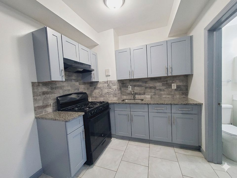 1st image of 90 Pearsall Ave APT 3
