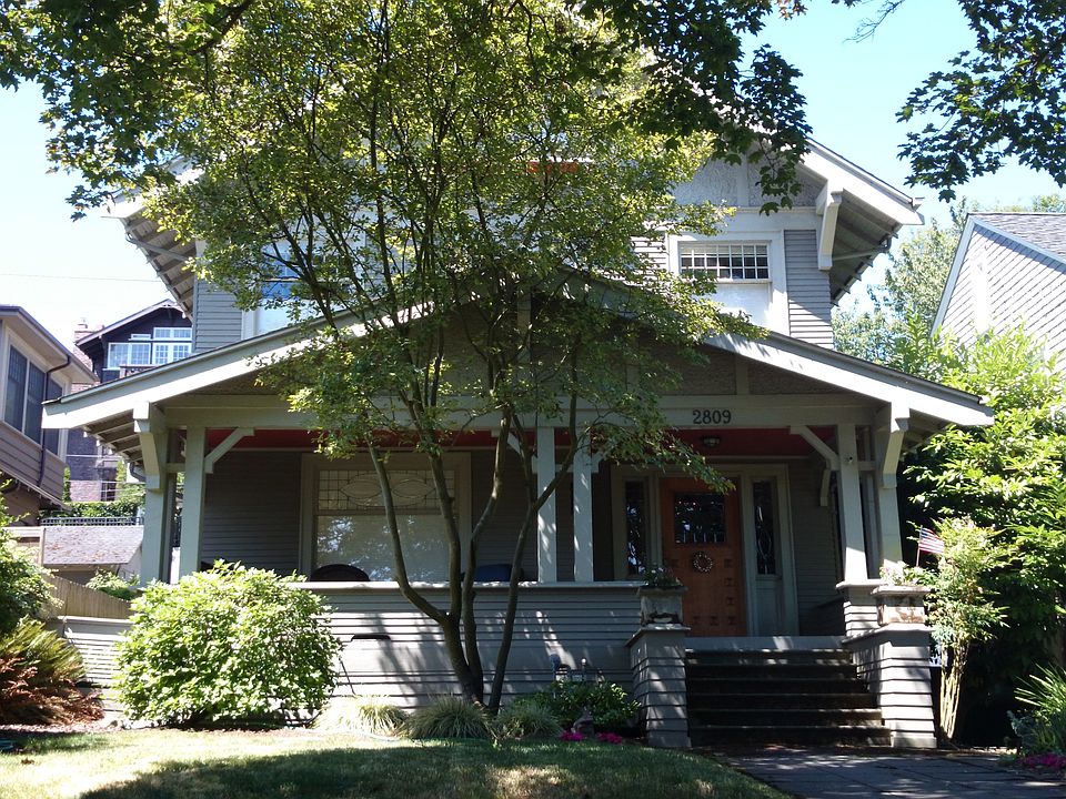 1st image of 2809 10th Ave E