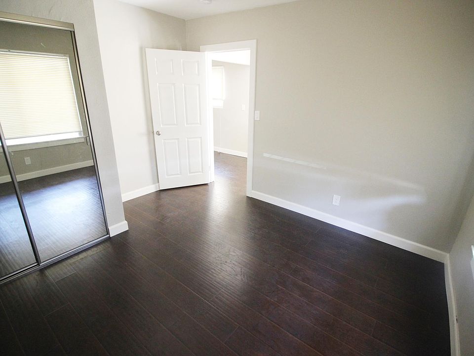 1st image of 621 3/4 S Soto St