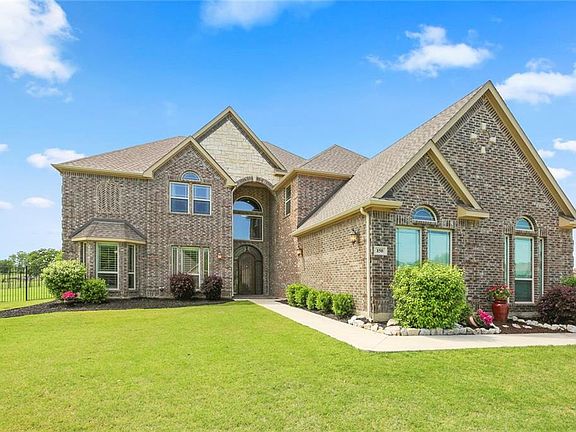 2nd image of 150 Las Colinas Trl