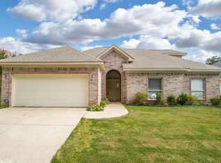 473 Wisteria Dr, Bauxite, AR 72011