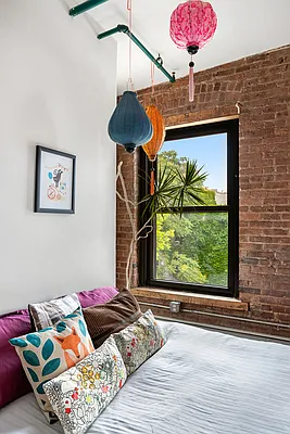 Sold by Compass | media 6