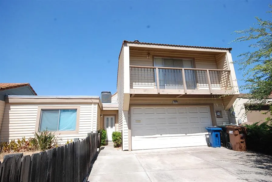 3036 Cherry St photo 1