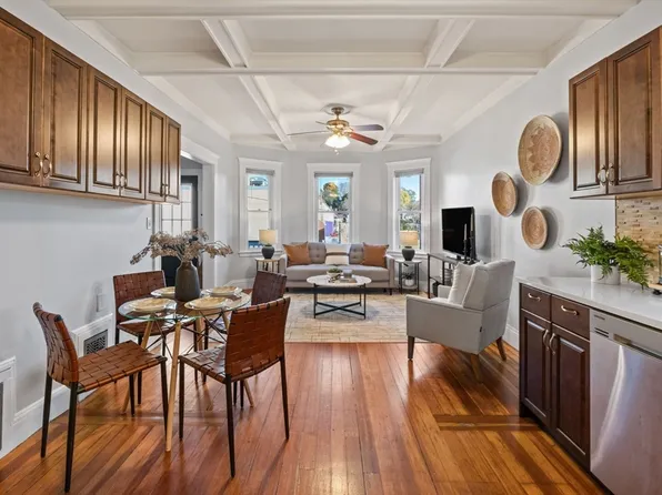 29 Child St #2, Jamaica Plain, MA 02130