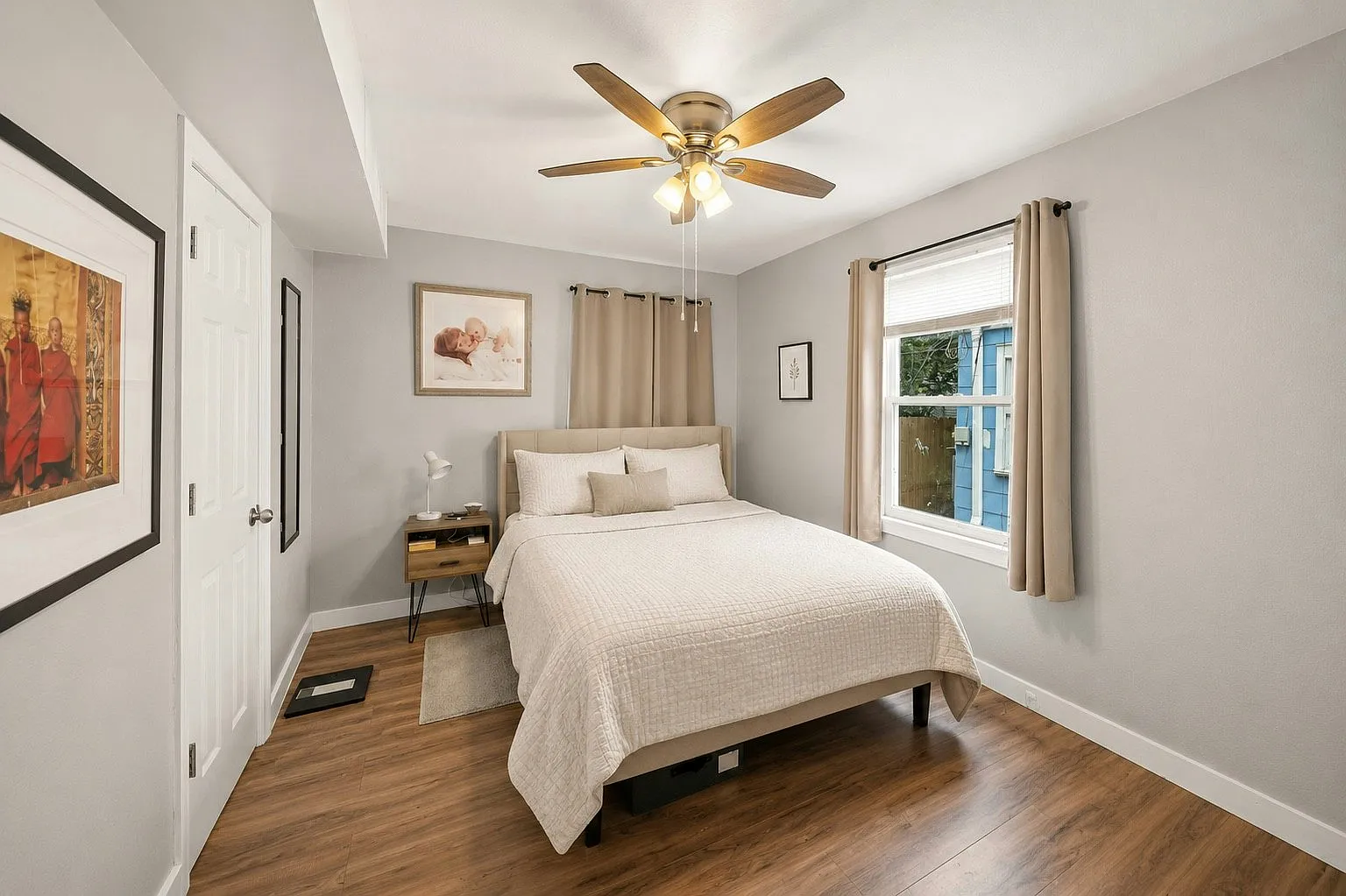 609 Sealy Front, Unit 1 (front blue house) — Photo 3