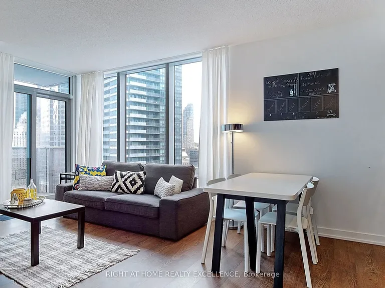 10 York St #2203 — Photo 12