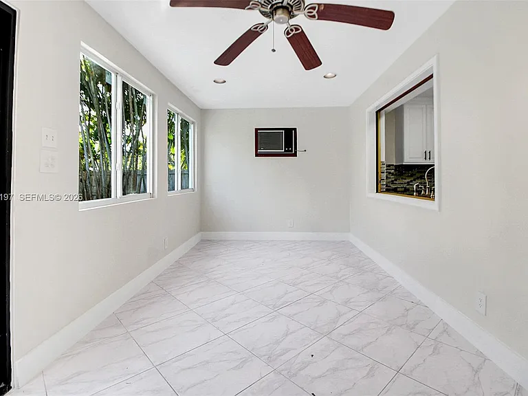 5300 Adams St — Photo 14