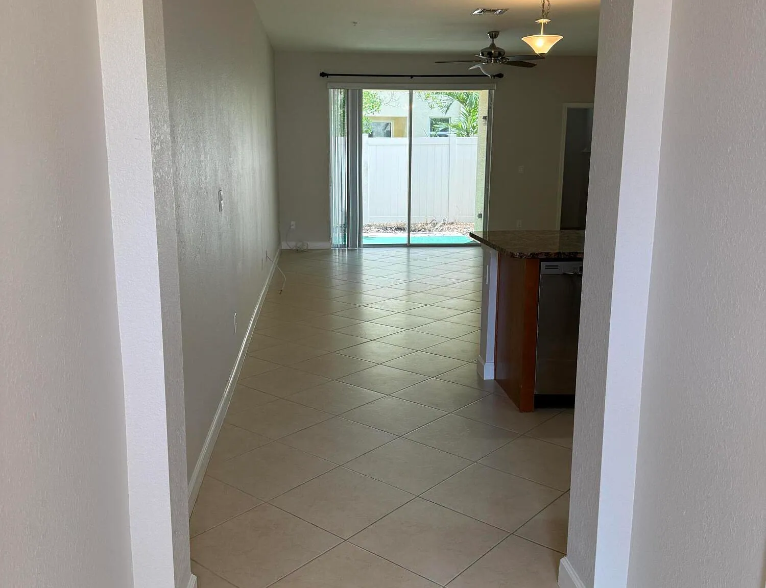 3 bed, 2.5 bath, 1542 sqft, $2,450 — Photo 4