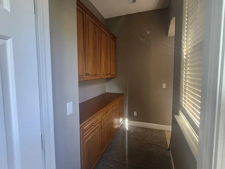 1921 Quail Creek Ct — Photo 15