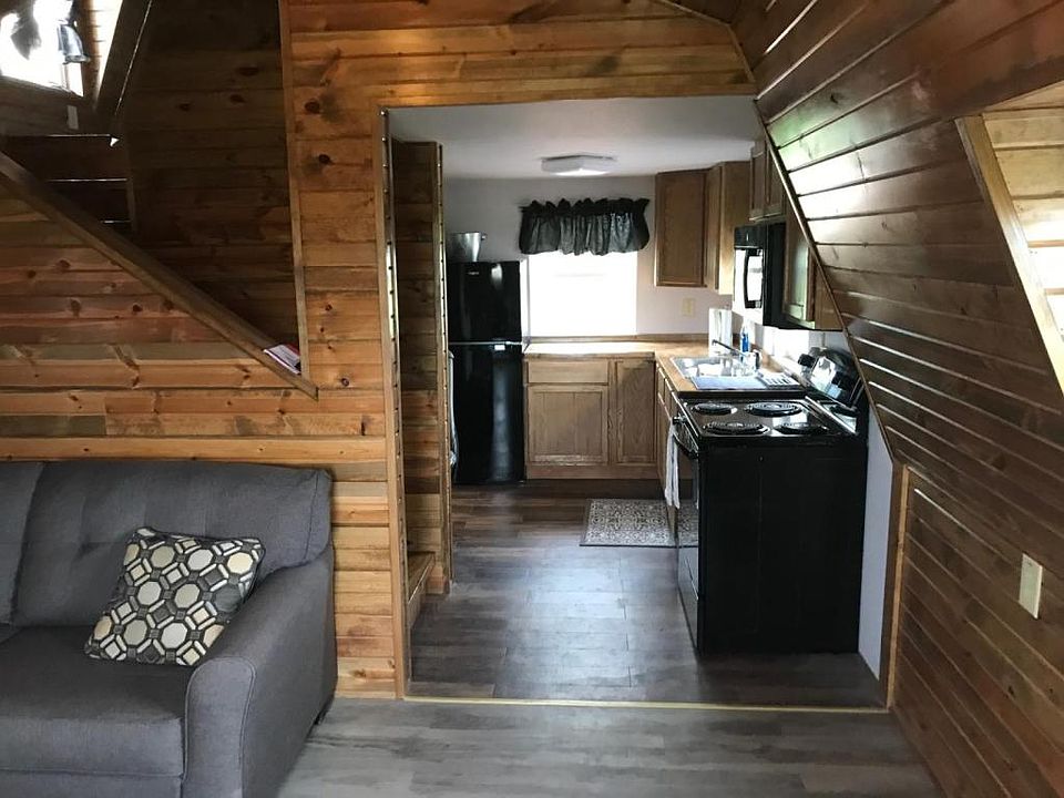 2nd image of 203 Rushmore Ave #1