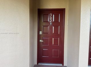 500 SW 130th Ter APT 302A, Pembroke Pines, FL 33027