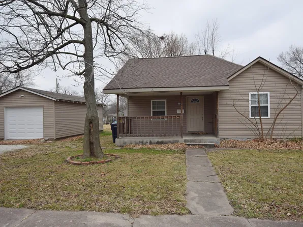 720 N Oak St, Webb City, MO 64870