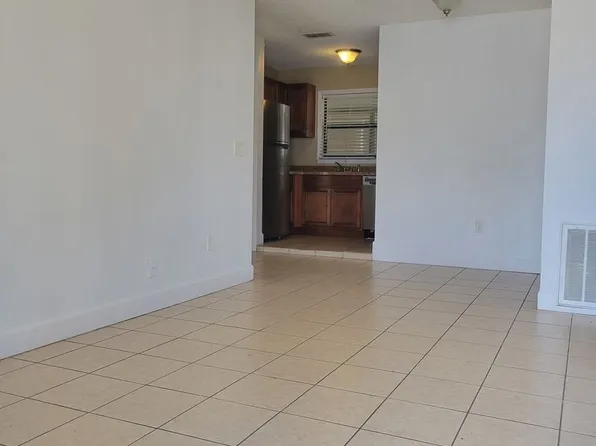 1800 3rd Ct SE, 1800 3rd Ct SE APT G, Winter Haven, FL 33880