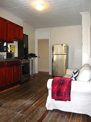 Rented by Veracity NYC LLC | media 14