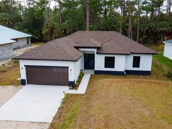 1845 Della Dr, Naples, FL 34117