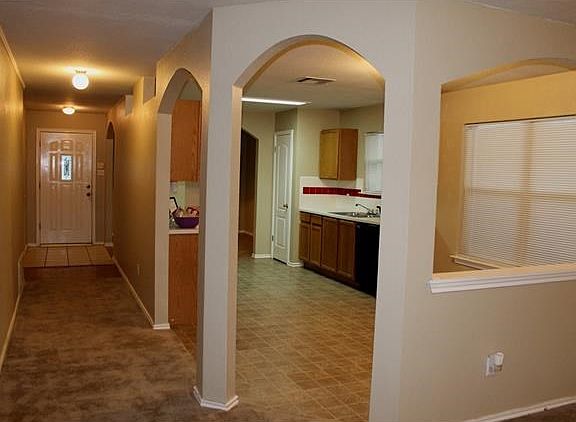 3rd image of 3805 Haleys Way