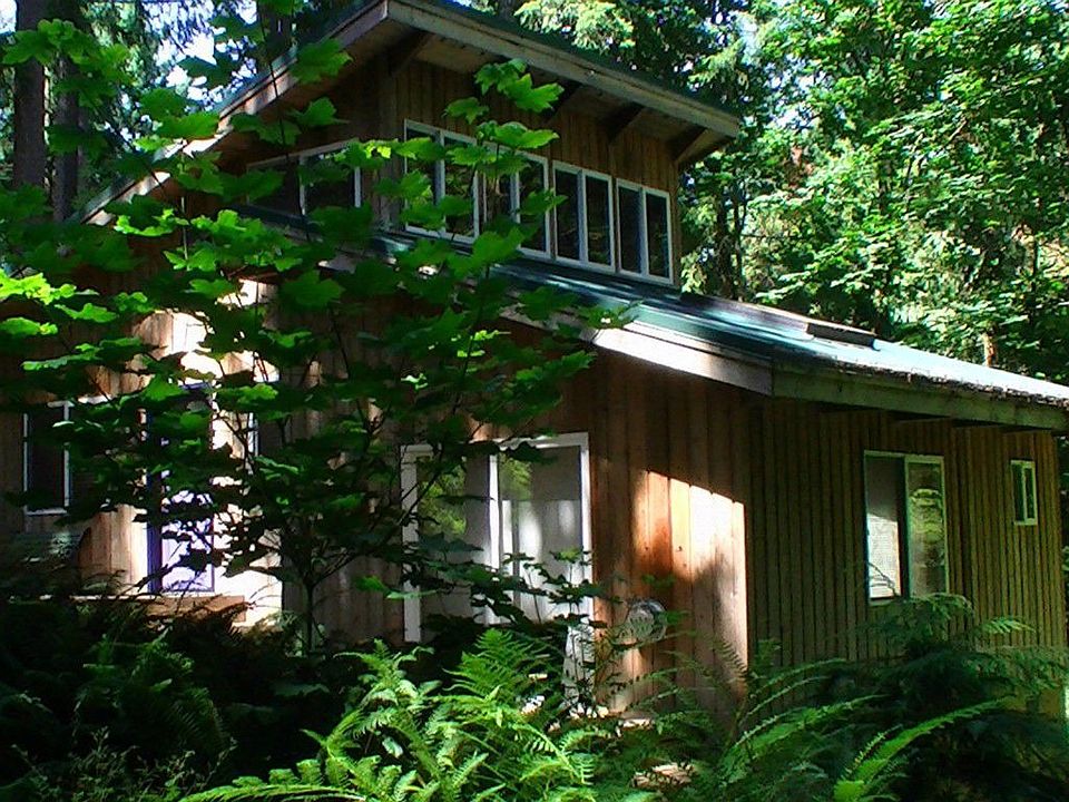 1st image of 21811 Crest Ln SE