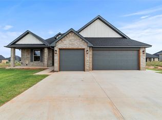 10501 SW 51st St, Mustang, OK 73064