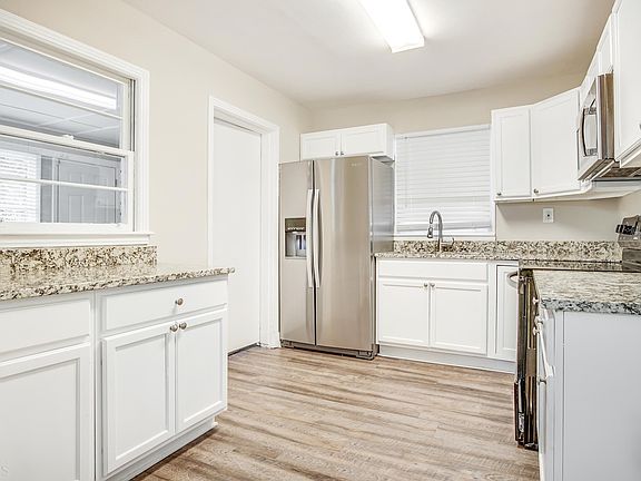4th image of 2083 Meador Ave SE