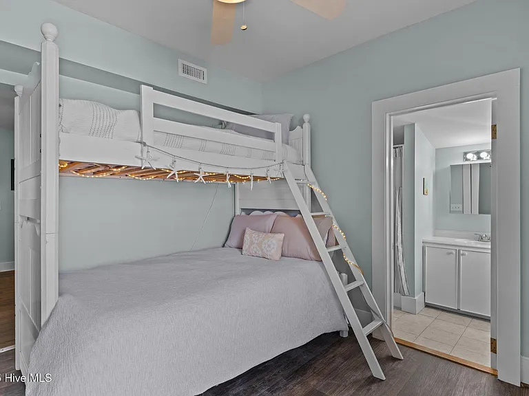 1406 Evans St #B — Photo 10