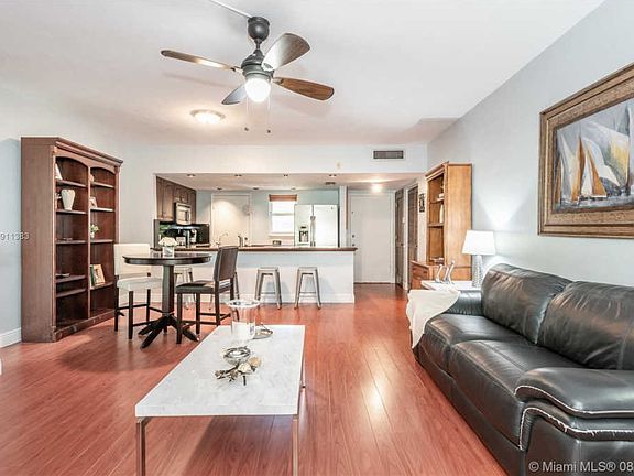 4th image of 9175 SW 77th Ave APT 308