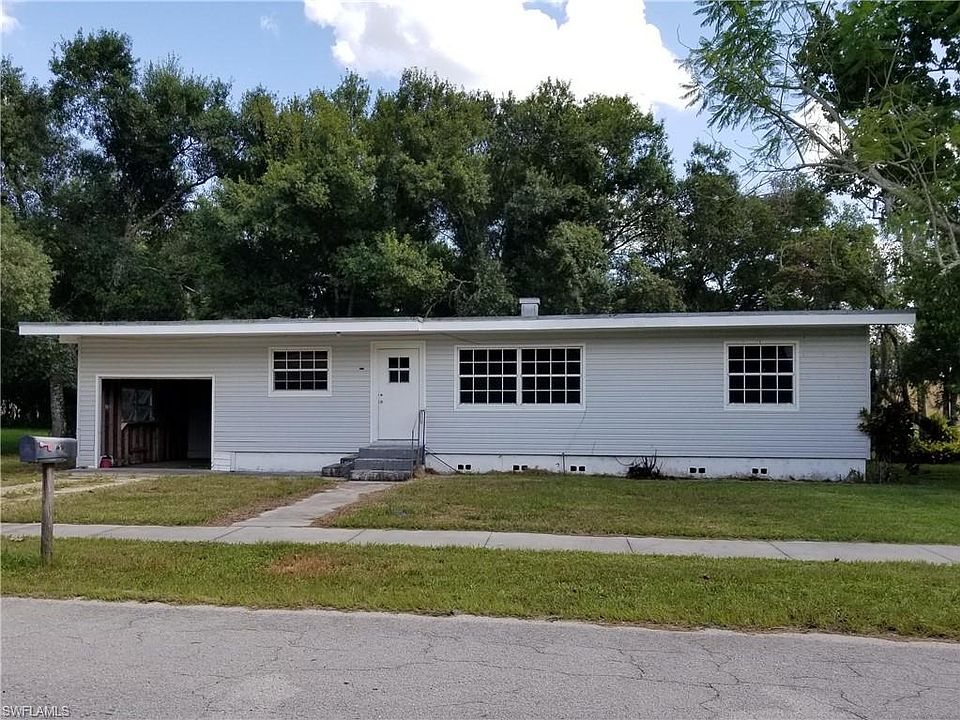 1st image of 257 E Yeomans Ave