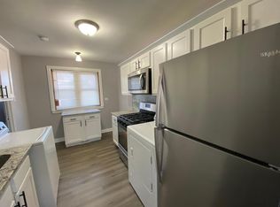 17222 Park Ave, Lansing, IL 60438