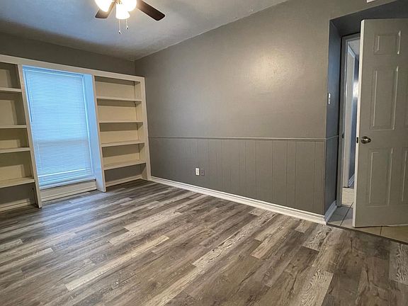 4th image of 8802 Linda Vista Dr