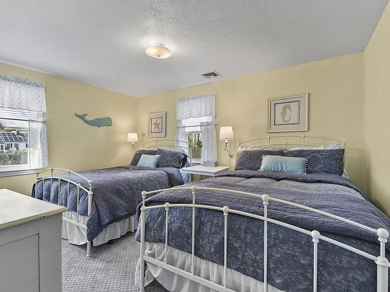 583 N Falmouth Hwy — Photo 12