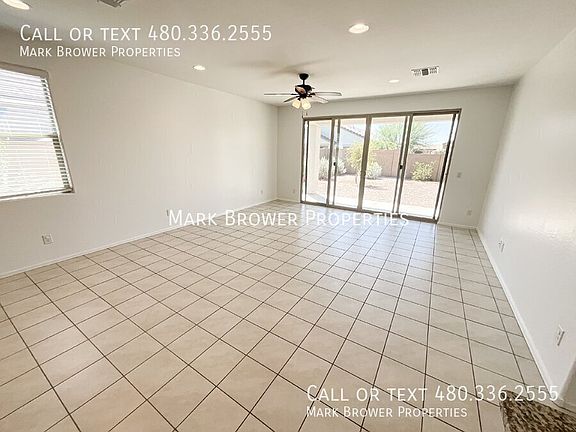 2nd image of 261 E Tahiti Dr