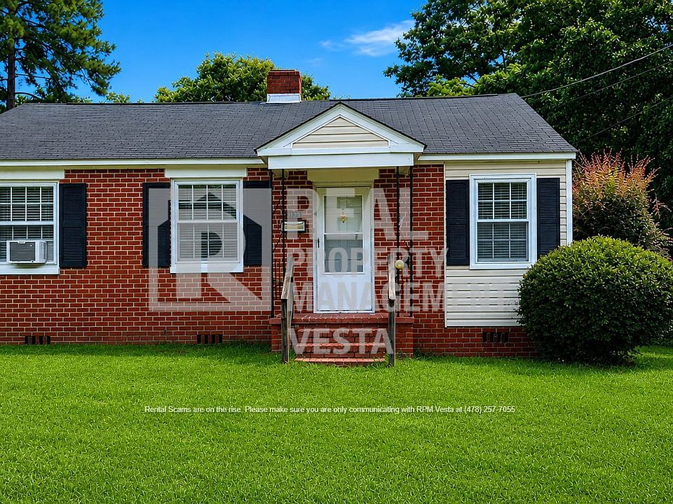 1st image of 3323 Guthrie Dr