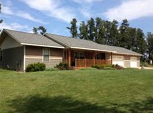 132 Ridgewood Dr, Marquette, MI 49855