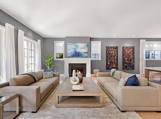 16 Jasmine Ln, Port Chester, NY 10573