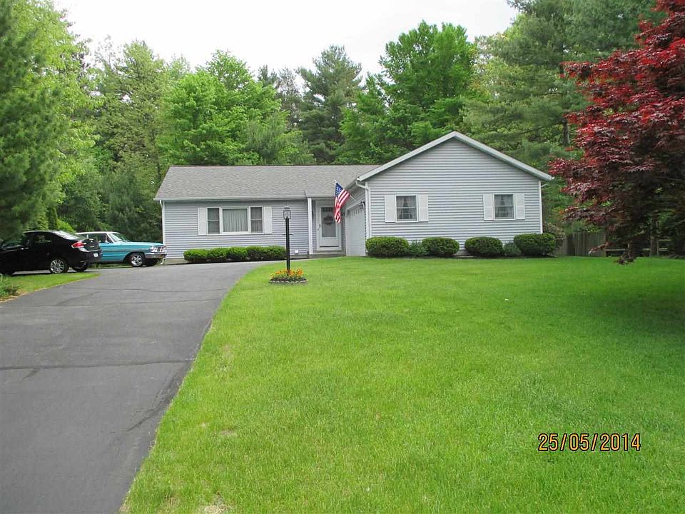 1st image of 21 Woodmint Pl