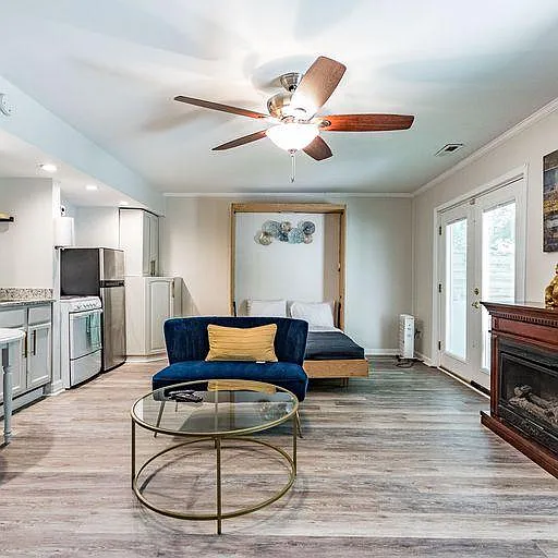 5983 Dixon Dr — Photo 10