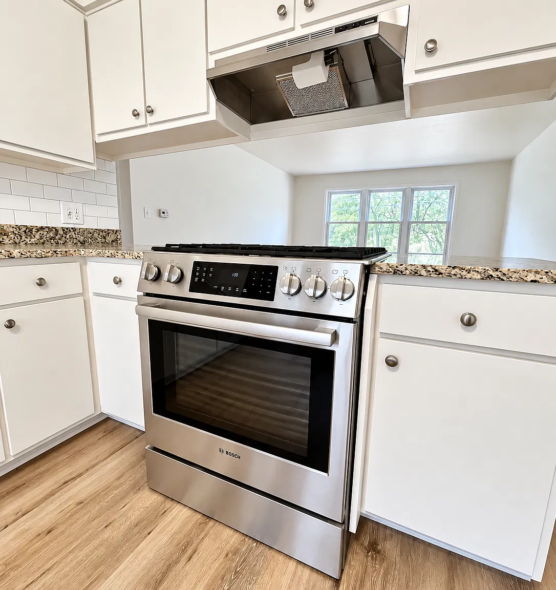2 bed, 805 sqft, $1,550 — Photo 4