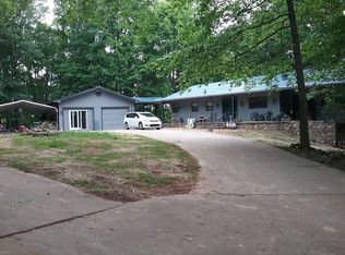 2569 Old Chilhowee Rd, Seymour, TN 37865