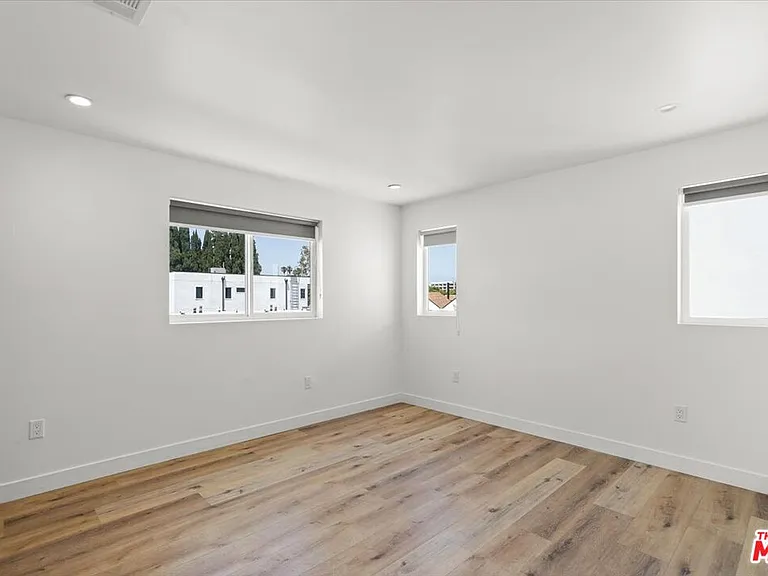 839 N McCadden Pl #B — Photo 10