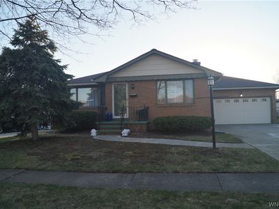 66 Harbour Ln, Buffalo, NY, 14225