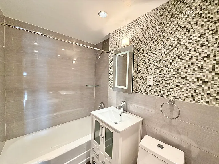 250 E 73rd St #4E — Photo 11