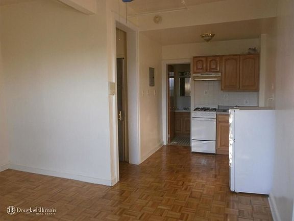 5th image of 450 W 145th St APT 4