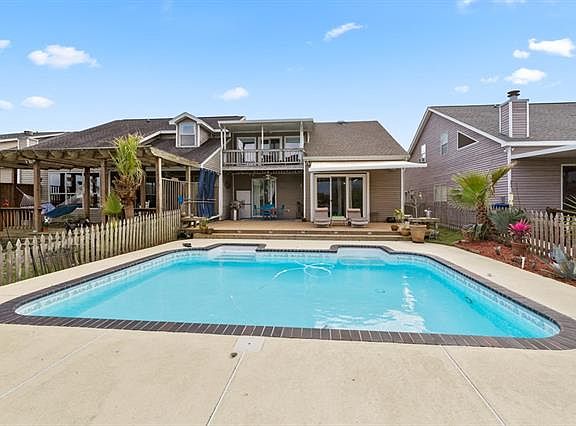 2nd image of 1258 Marina Dr